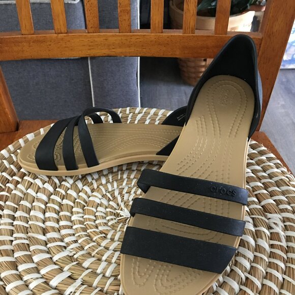 Crocs Tulum Sandals Size 8 Women's Black slip on full heel NWOB - Picture 1 of 6